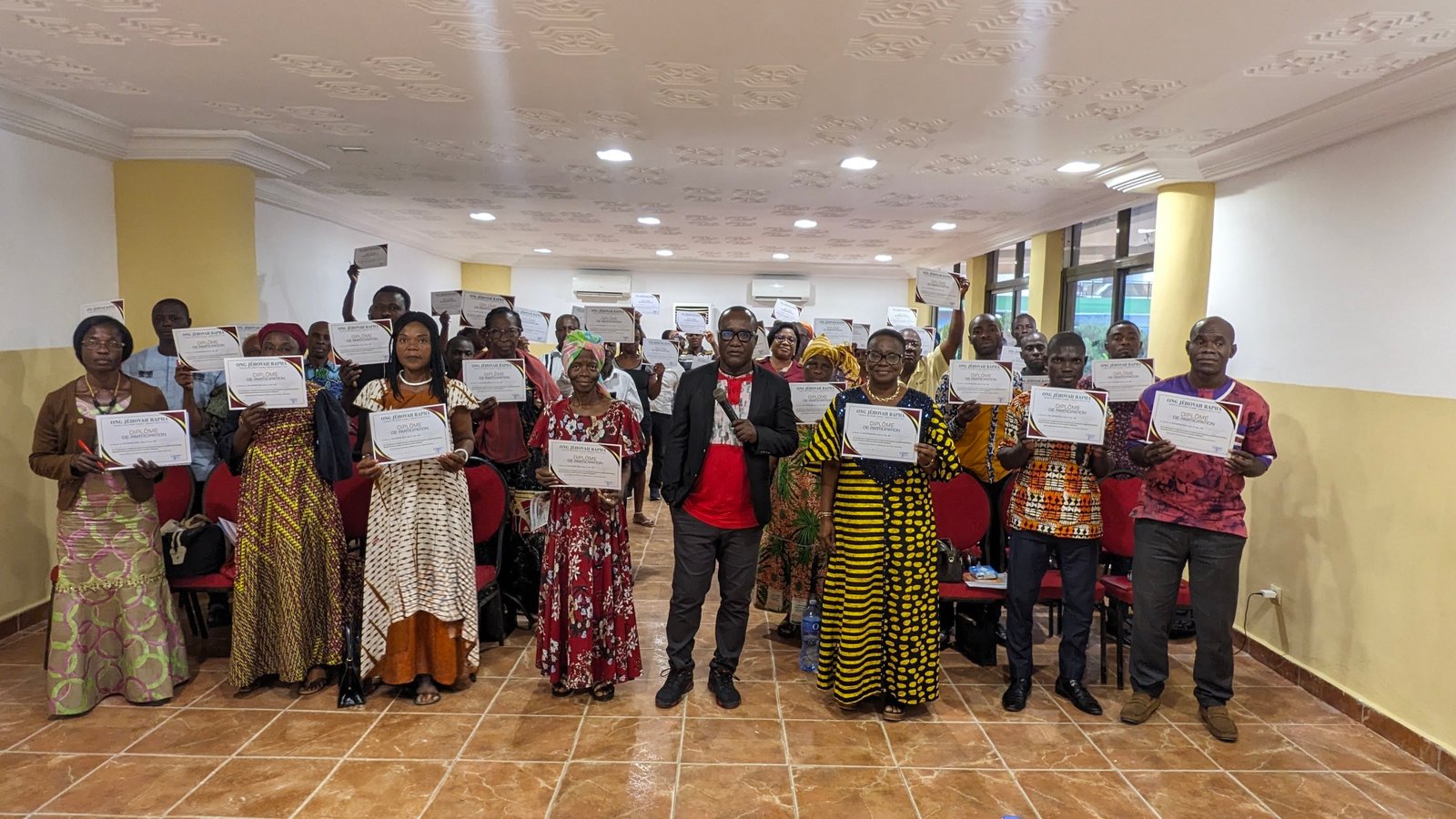 Cérémonie officielle de remise d'attestations
